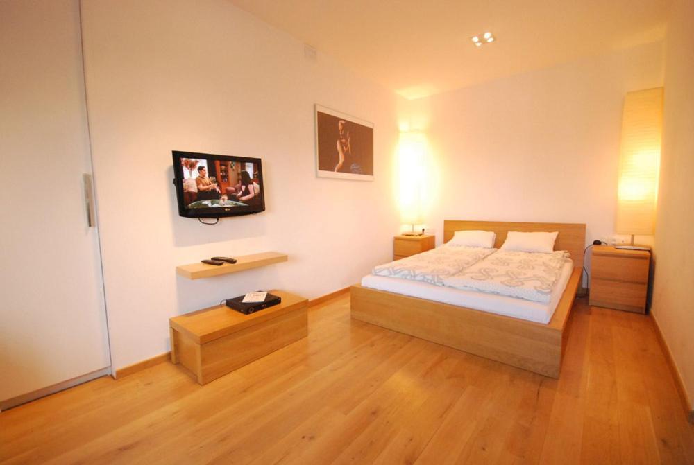 Apartment4You - Solidarnosci Varsó Szoba fotó