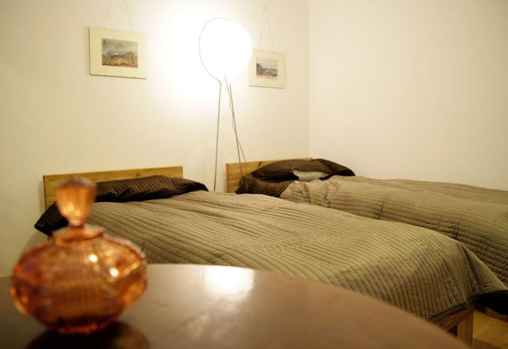 Apartment4You - Solidarnosci Varsó Kültér fotó